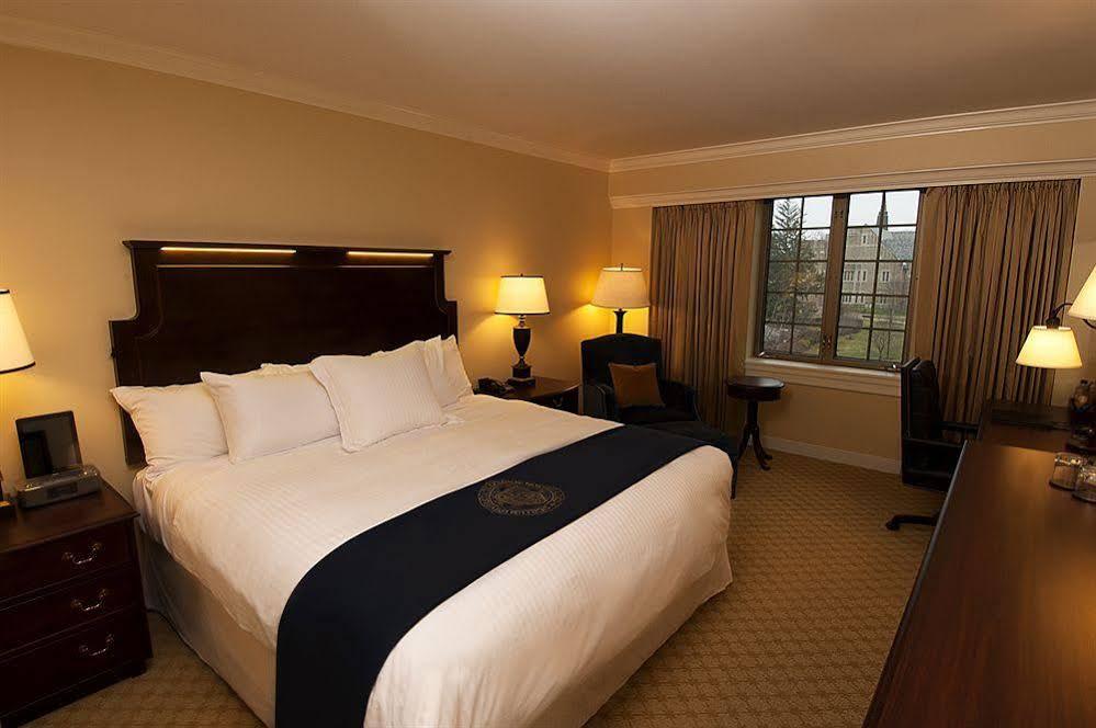 Hotel Morris At Notre Dame
